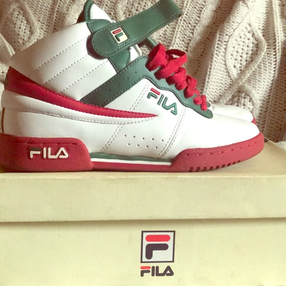 green red and white filas